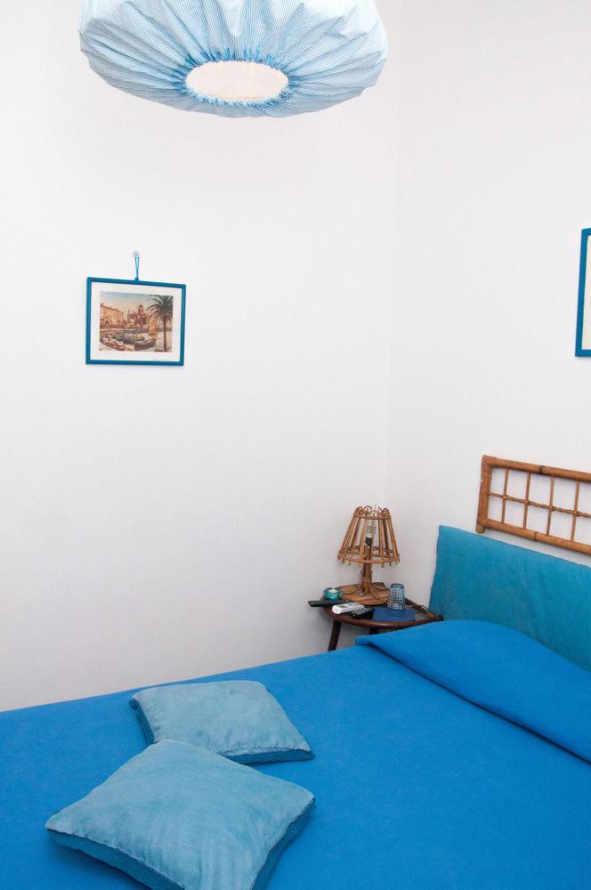 Bed & Breakfast Yin & Yang San Pantaleo Exterior photo