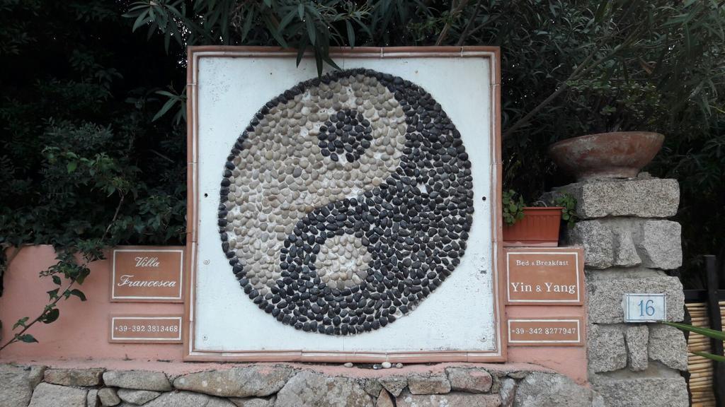 Bed & Breakfast Yin & Yang San Pantaleo Exterior photo